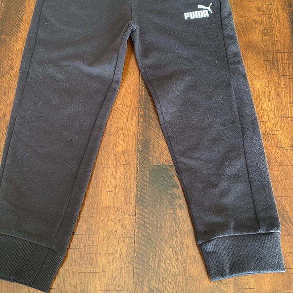 Puma Joggers - Picture 3 of 8